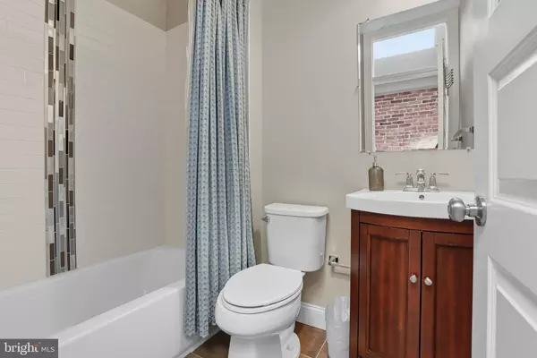 Baltimore, MD 21224,143 N KENWOOD AVE