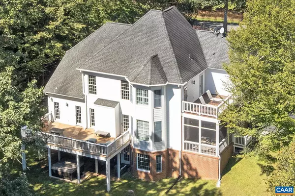 Charlottesville, VA 22911,2370 WALNUT RIDGE LN