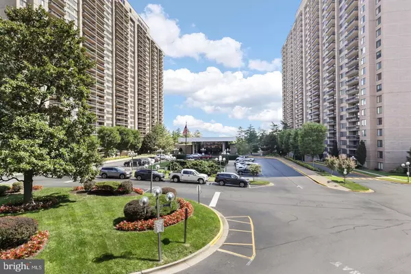 Falls Church, VA 22041,3705 S GEORGE MASON DR #1409S