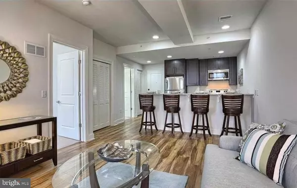 Harrisburg, PA 17101,231 STATE ST #802