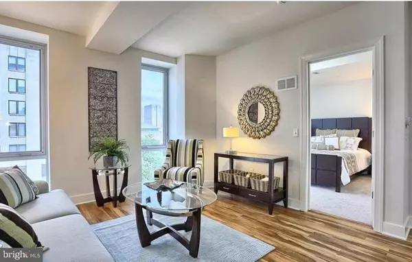 Harrisburg, PA 17101,231 STATE ST #802