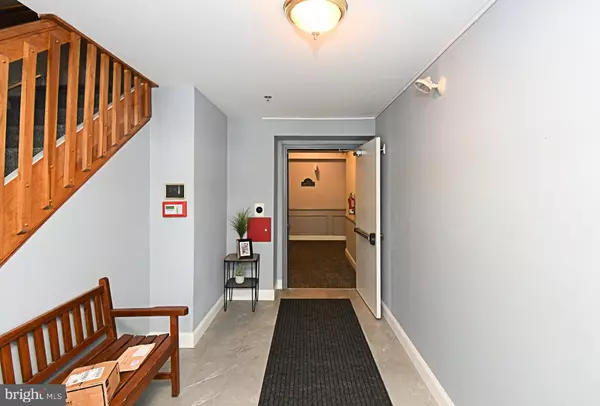 Paoli, PA 19301,227 PAOLI POINTE DR #227-U