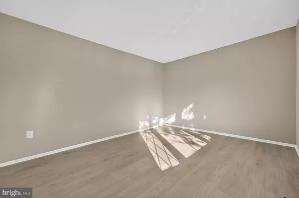 Woodbridge, VA 22193,13002 KINGSWELL DRIVE