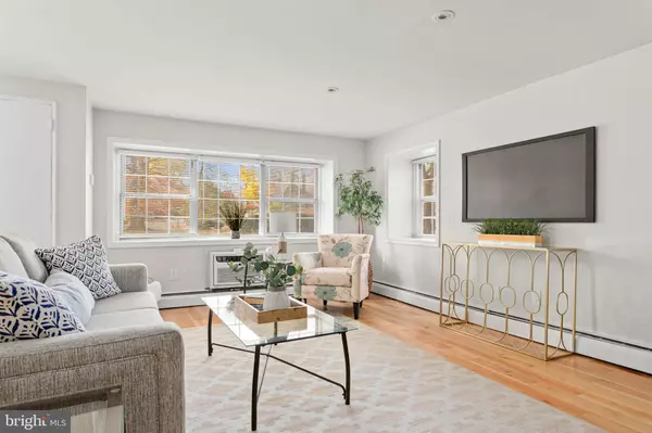 Ardmore, PA 19003,383 LAKESIDE RD #G-2