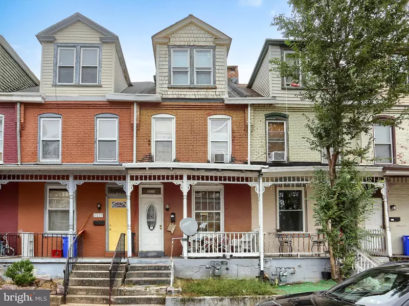 2213 LOGAN ST, Harrisburg, PA 17110