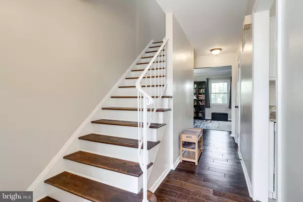 Woodbridge, VA 22192,12707 HARBORVIEW CT