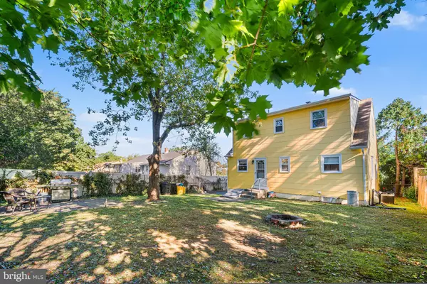 Trenton, NJ 08638,221 HAZELHURST AVE