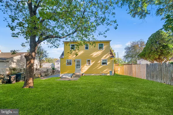 Trenton, NJ 08638,221 HAZELHURST AVE