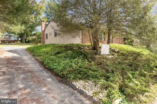 York, PA 17408,2540 LOG CABIN RD