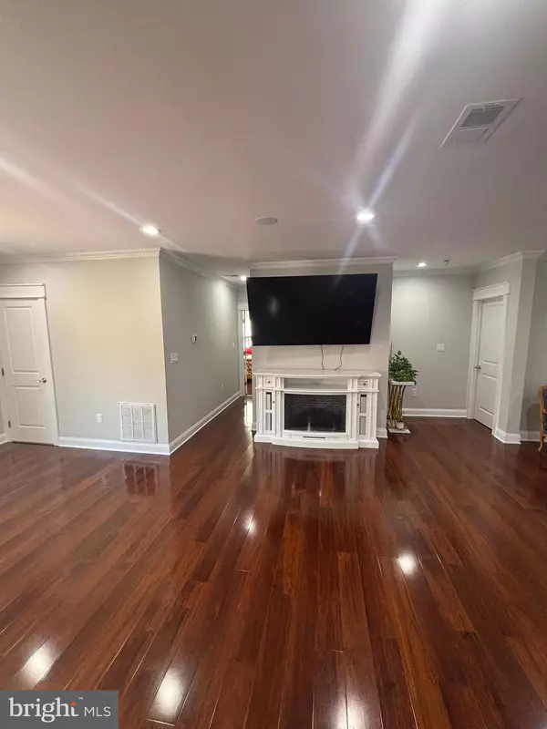 Sterling, VA 20165,20150 DAIRY LN