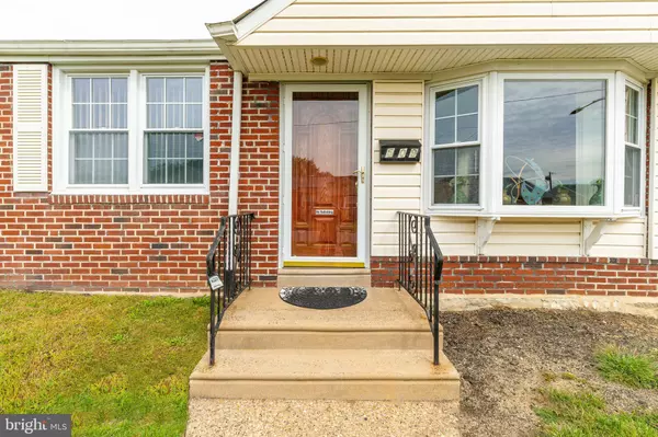 Philadelphia, PA 19116,509 LARKSPUR ST