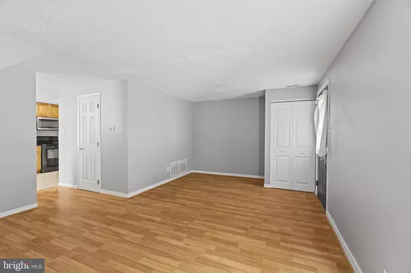 Lindenwold, NJ 08021,2502 GREENWOOD DR
