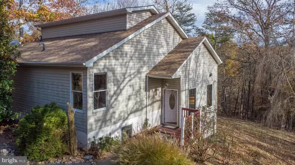 Hedgesville, WV 25427,288 MOHAWK LN