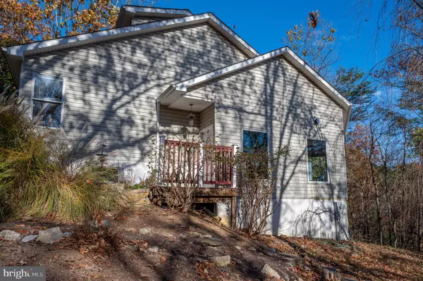 Hedgesville, WV 25427,288 MOHAWK LN