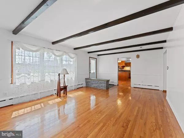 Vineland, NJ 08361,3070 E CHESTNUT AVE