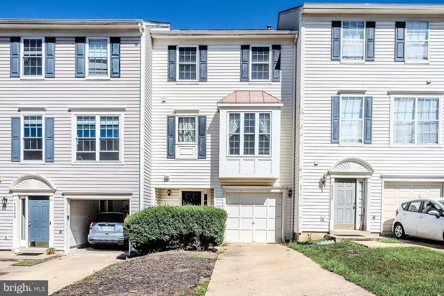 45550 READING TER, Sterling, VA 20166