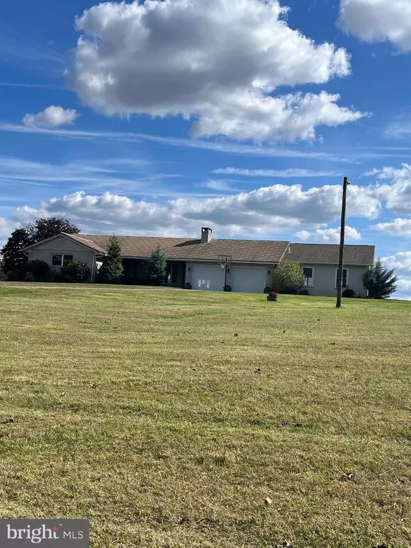 Reading, PA 19606,221 HARTMAN RD