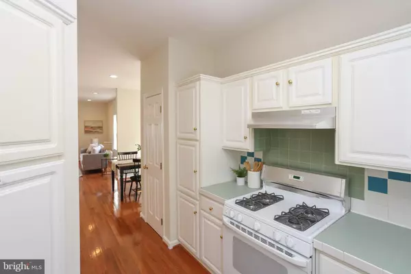 Elkridge, MD 21075,7629 BLUFF POINT LN