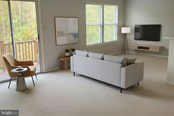 Baltimore, MD 21236,102 JUMPERS CIR #219