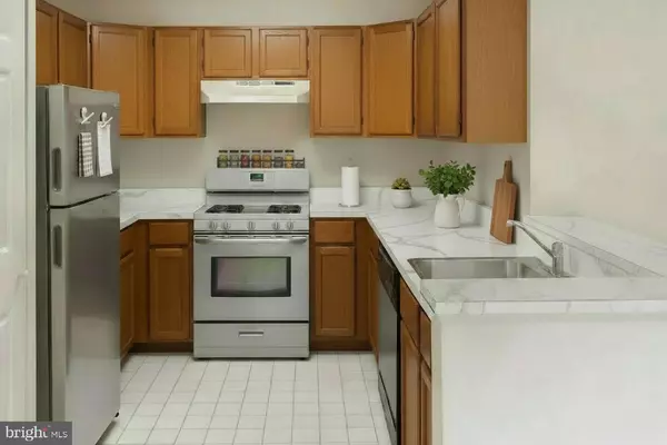 Baltimore, MD 21236,102 JUMPERS CIR #219