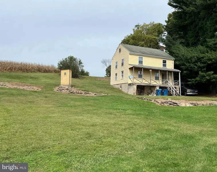 4200 N SHERMAN STREET EXT, Mount Wolf, PA 17347