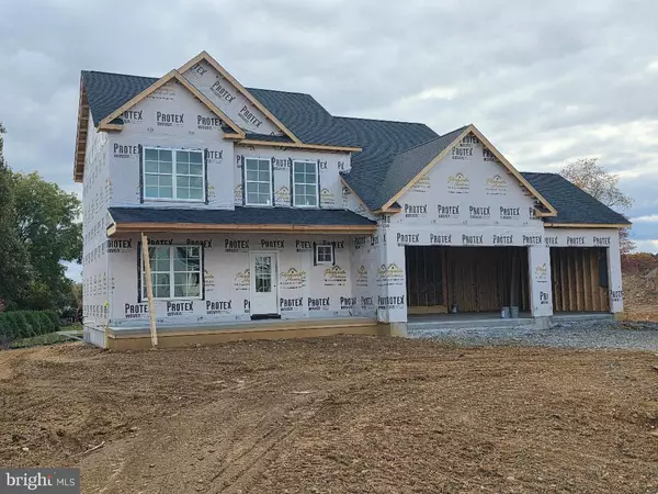 10851 SIERRA DR, Waynesboro, PA 17268