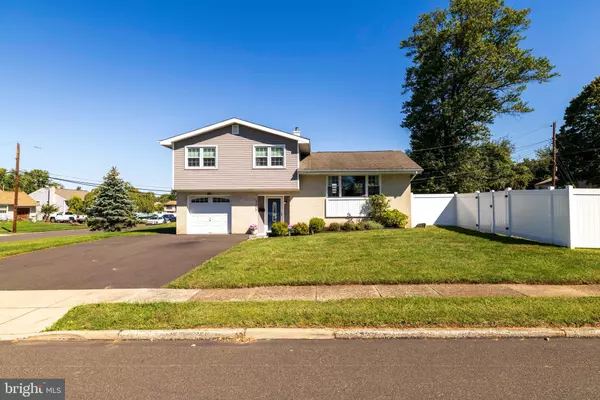 1277 BEVERLY RD, Warminster, PA 18974