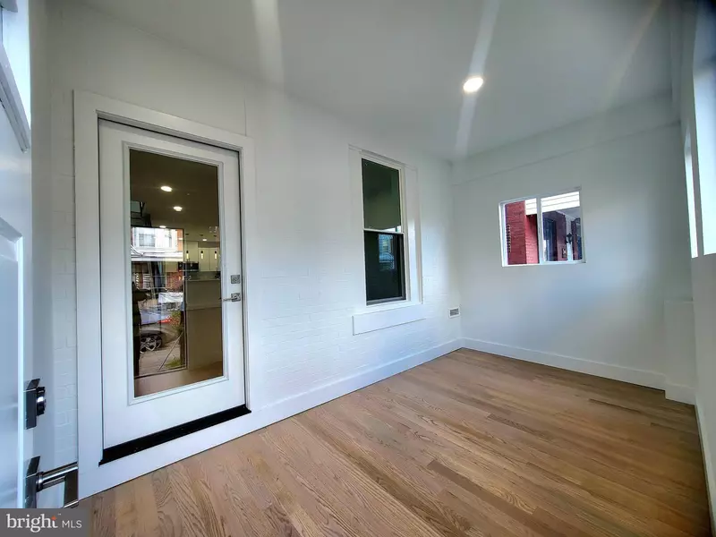 5737 VANDIKE ST, Philadelphia, PA 19135