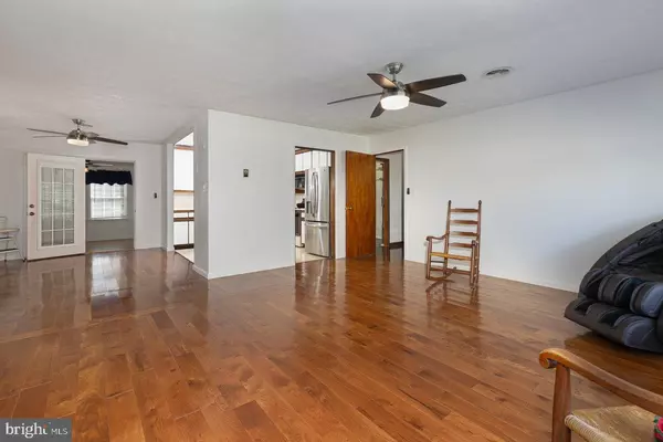 Luray, VA 22835,1 ROWE DR