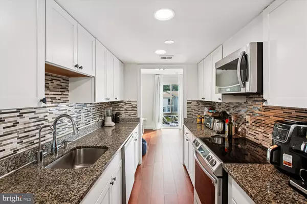 Woodbridge, VA 22192,12824 CARA DR