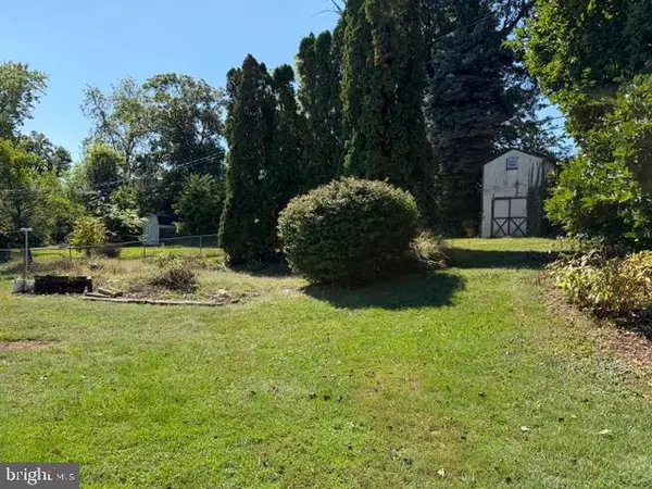 York, PA 17402,144 SYLVAN DR