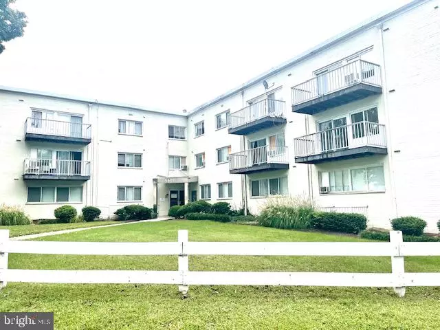 5601 PARKER HOUSE TER #214, Hyattsville, MD 20782