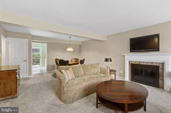 Baltimore, MD 21227,5843 RICHARDSON MEWS SQ