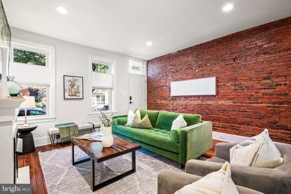 Philadelphia, PA 19146,2106 CHRISTIAN ST