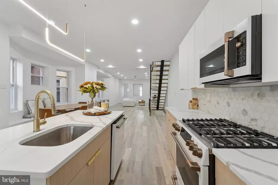 1203 S WILTON ST, Philadelphia, PA 19143