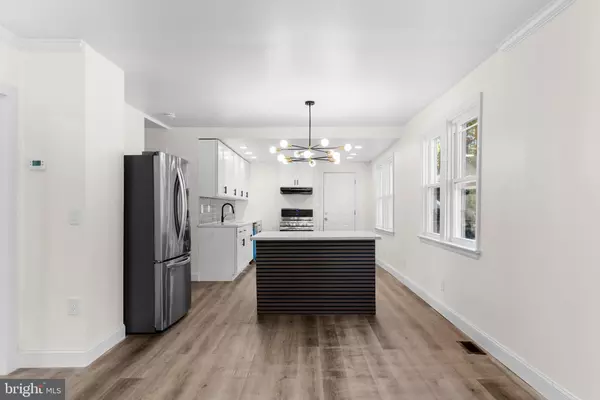 Ewing, NJ 08638,257 HOMECREST AVE