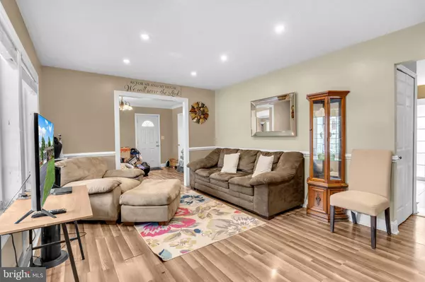Waldorf, MD 20602,302 BARKSDALE AVE