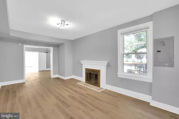 Washington, DC 20010,1446 PARKWOOD PL NW #A