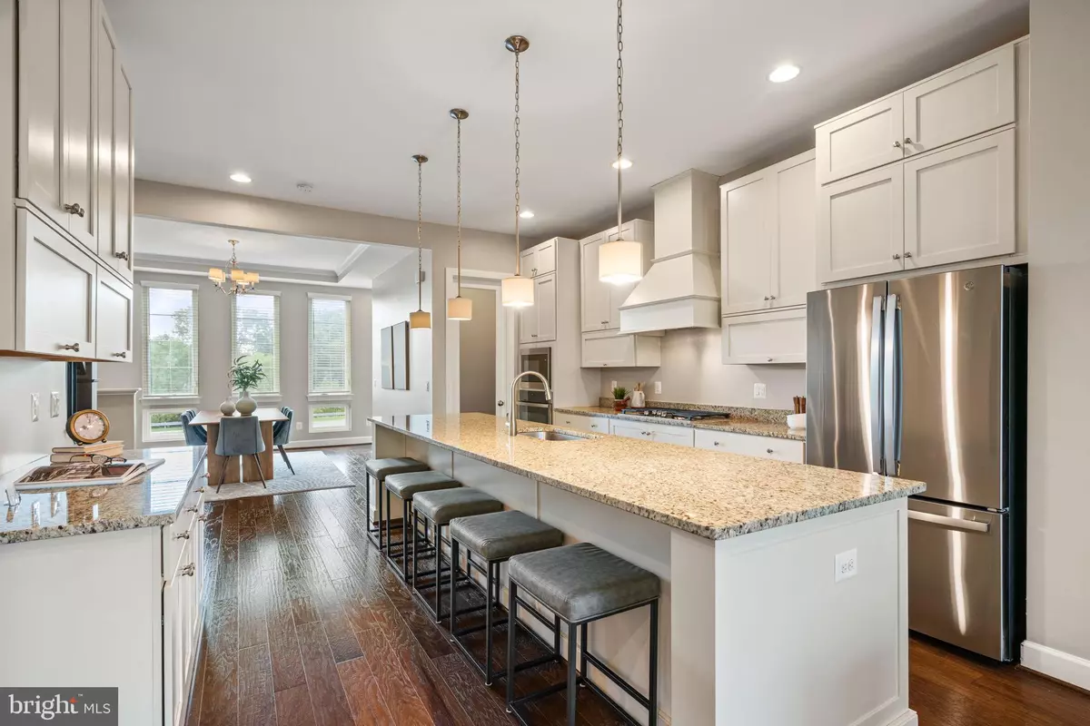 Ashburn, VA 20147,20396 ROSLINDALE DR