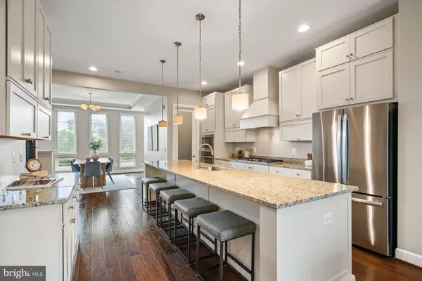 20396 ROSLINDALE DR, Ashburn, VA 20147