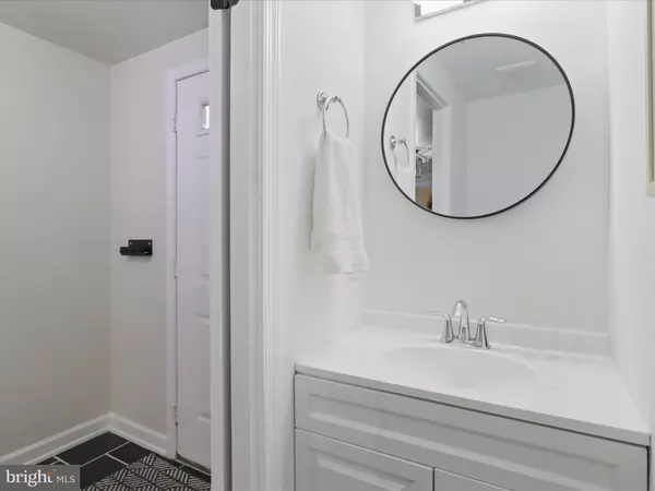 Falls Church, VA 22044,3001 FEDERAL HILL DR