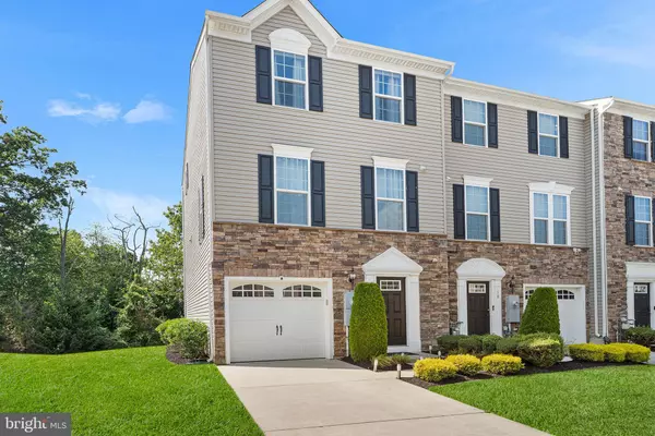 Sicklerville, NJ 08081,20 VILLAGE GREEN LN