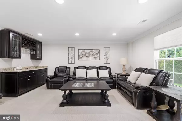 Sicklerville, NJ 08081,20 VILLAGE GREEN LN