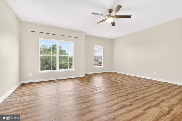 Lancaster, PA 17603,202 PENNSHIRE DR