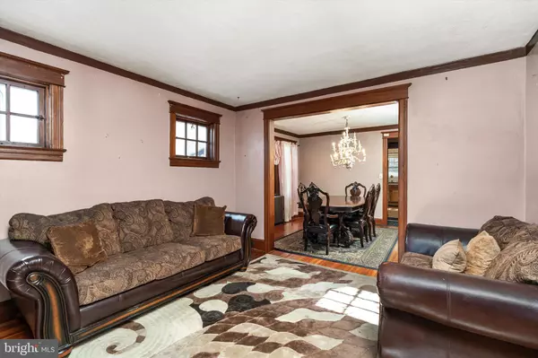 Hamilton, NJ 08629,51 CHARLOTTE AVE