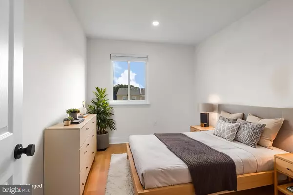 Lorton, VA 22079,7414 POHICK RD