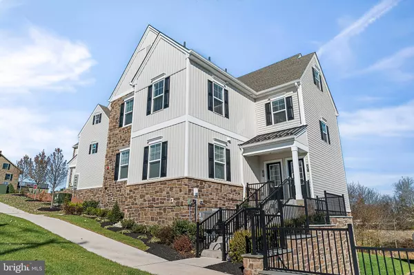 7 MAINLAND ROAD #102, Harleysville, PA 19438