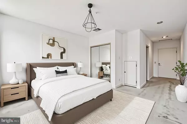 Philadelphia, PA 19107,1100-00 VINE ST #1009
