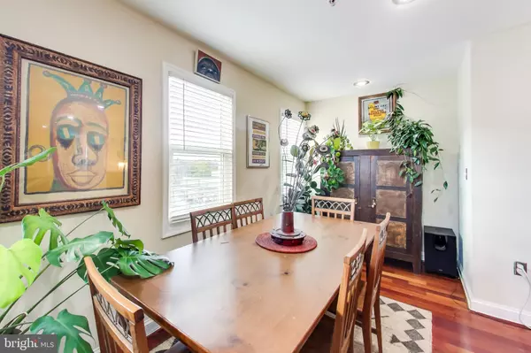 Washington, DC 20010,3579 WARDER ST NW #4