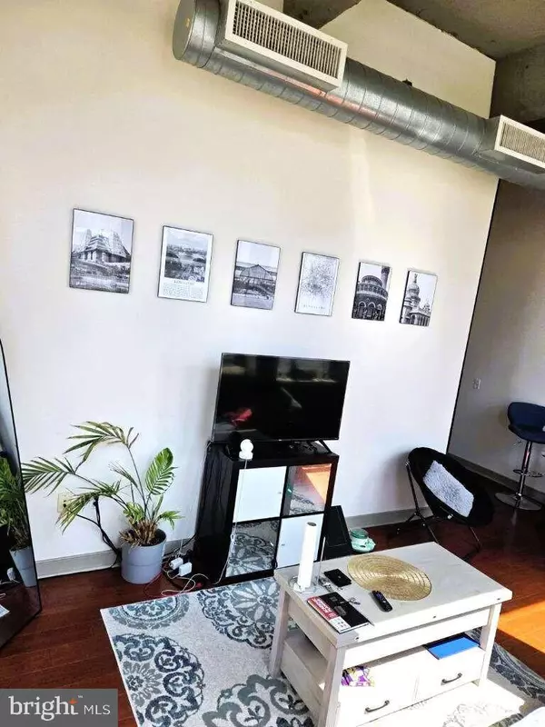 Philadelphia, PA 19123,511 N BROAD ST #505